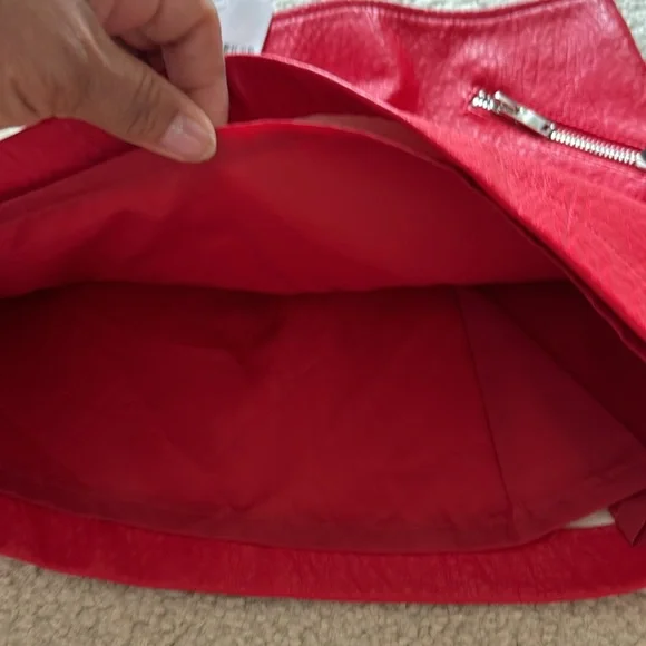 Beautiful red  faux leather skirt for girls brand new - Picture 4 of 5